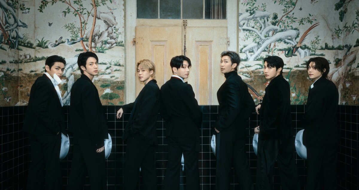 BTS “NORMAL,,