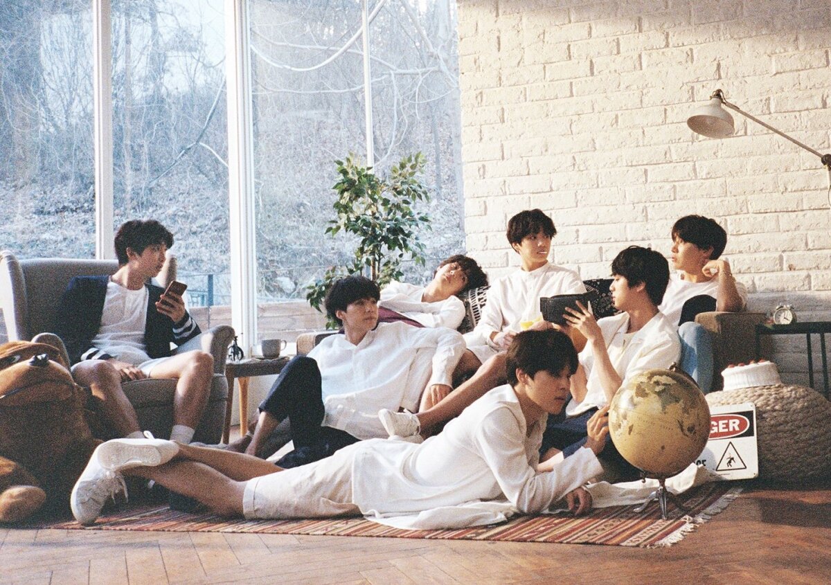BTS “Film Out,,